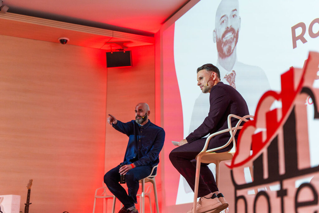 Hotel Innovación: Sostenibilidad y personas como pilares del futuro hotelero 7 Hotel Innovación Bilbao con rodrigo martínez