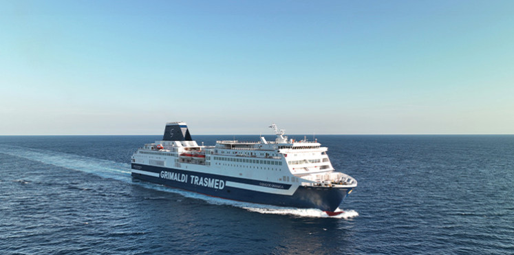 Trasmed y puertos de Baleares pactan suspender la propuesta de barco-hotel