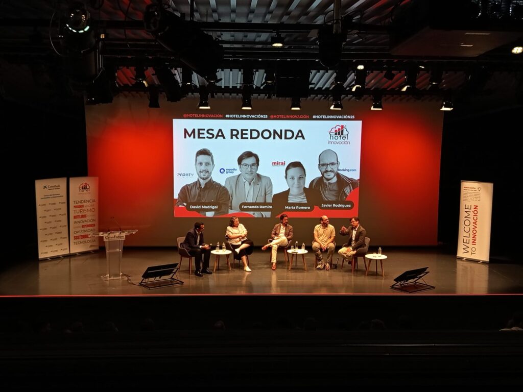 “Hablar del canal directo nunca va a ser un tema caduco” 4 debate expedia booking mirai paraty tech en hotel innovación
