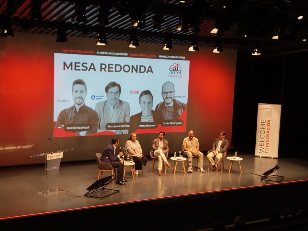 “Hablar del canal directo nunca va a ser un tema caduco” 5 debate expedia booking mirai paraty tech en hotel innovación