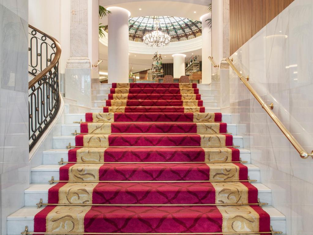“Queremos que el cliente, cuando piense en Sevilla, piense en el Colón” 5 Hotel Colón Gran Meliá de Sevilla. Entrevista a Rosana González