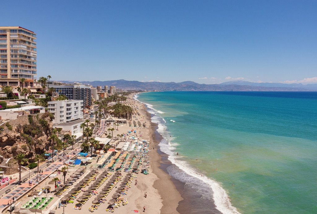Informe AMT: retos y propuestas para el turismo de sol y playa en España