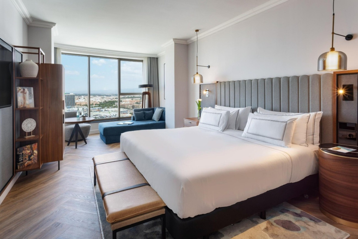 Atom Hoteles inyectará 10 M € para culminar la reforma del Meliá Valencia