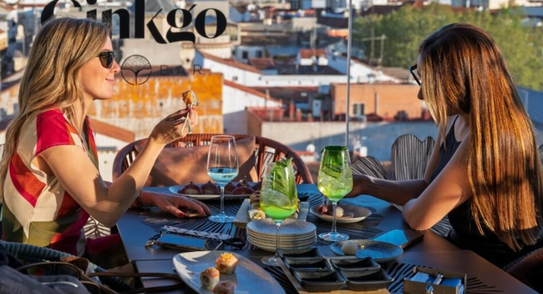 Terrazas, cócteles y experiencias: así es Hotel Mix Experience