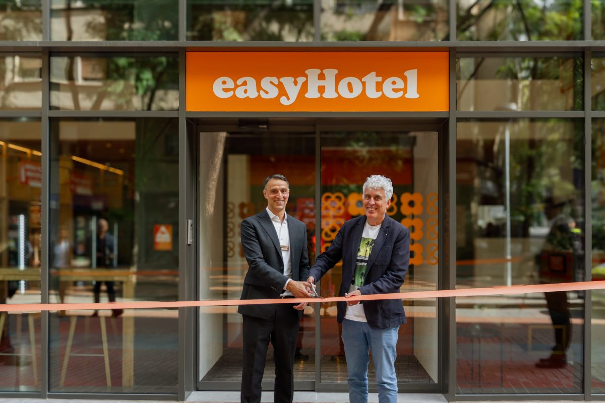 easyhotel la sagrera
