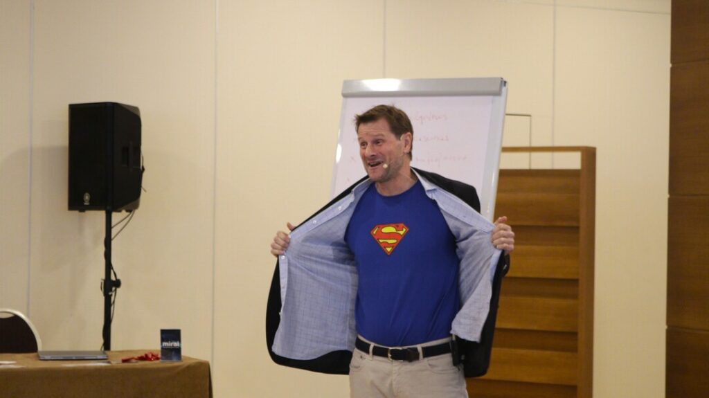 carlos niikiis ontour cáceres