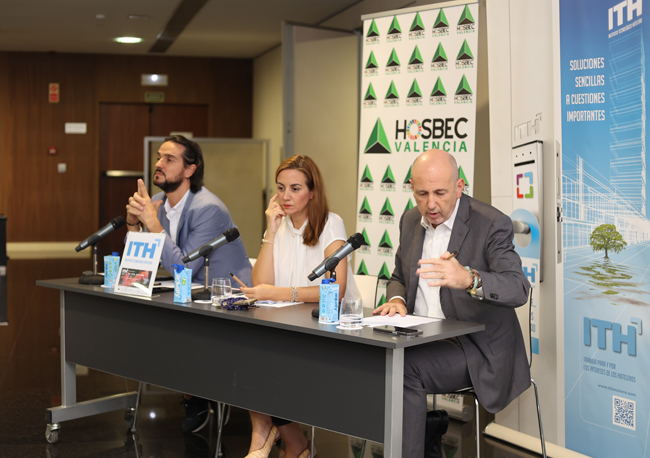 El sector hotelero de Valencia estudia el impacto de la IA y la optimización de ingresos