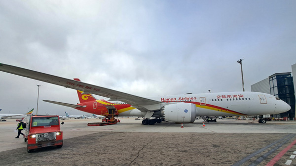 Madrid-Barajas afianza su posición como puente con Asia
