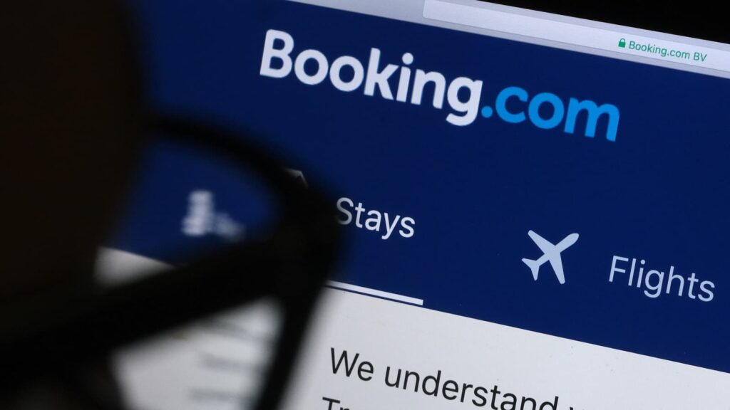 Booking Holdings roza los 47.000 millones en reservas y refuerza su apuesta por la IA