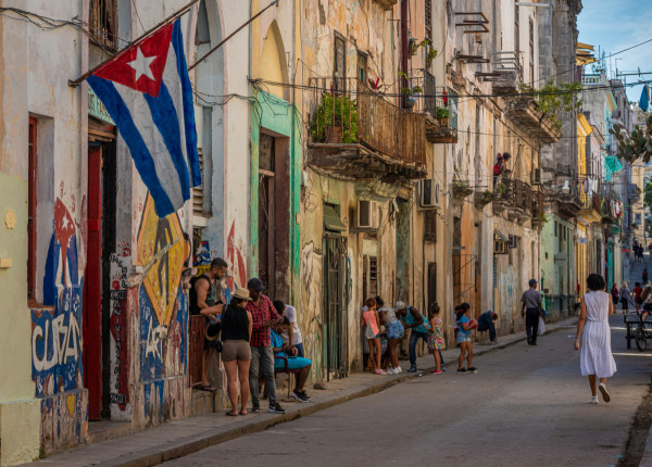 Cuba no despega, pero las empresas españolas mantienen su apuesta