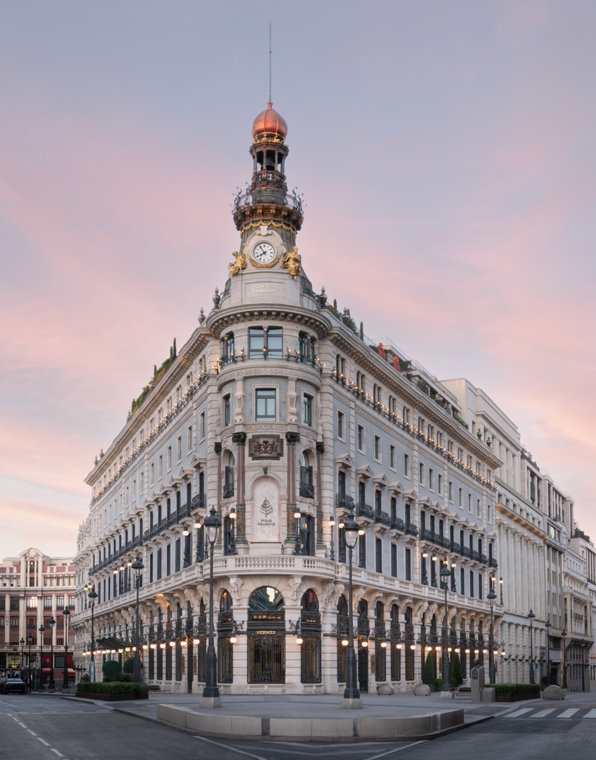 Reparto del Centro Canalejas: Mohari se queda con el Four Seasons y OHLA con la Galería