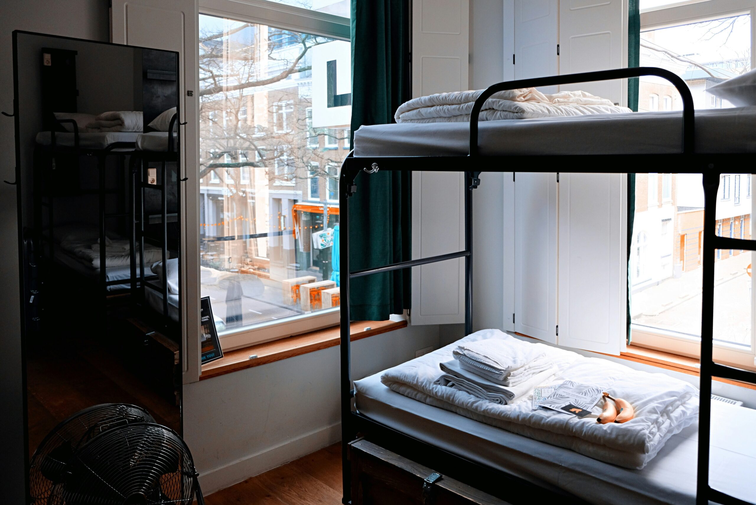 Mirai adapta su motor de reservas para hostels, permitiendo mayor conversión y gestión híbrida de camas y habitaciones.