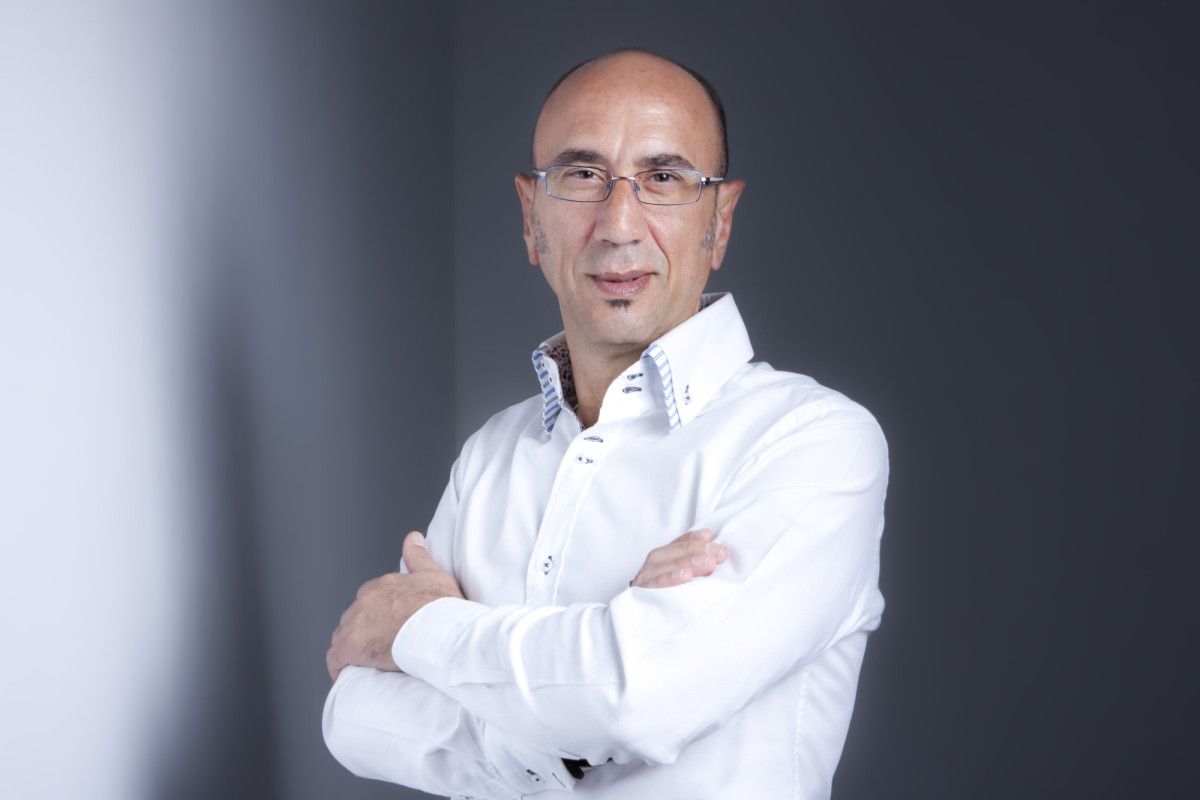 La digitalización transforma agencias de viajes en diseñadoras de experiencias personalizadas, destaca Ángel García Butragueño.