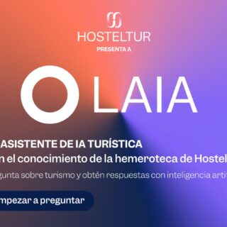 Promotional banner for Hosteltur presenting Olaia on a gradient orange-to-purple background with a CTA 'Empezar a preguntar'.