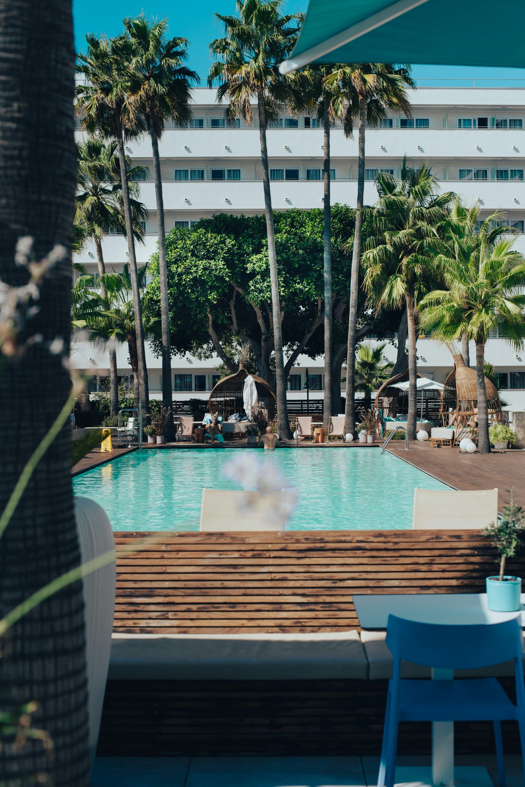 Iberostar Digitaliza Operaciones en Más de 70 Hoteles con James & Rita, Ahorrando 45.500 Euros Anuales por Hotel