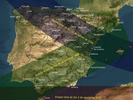 Mapa de España con trayectorias de eclipses: total 12/08/2026, total 02/08/2027, y anular 26/01/2028, con zonas sombreadas.