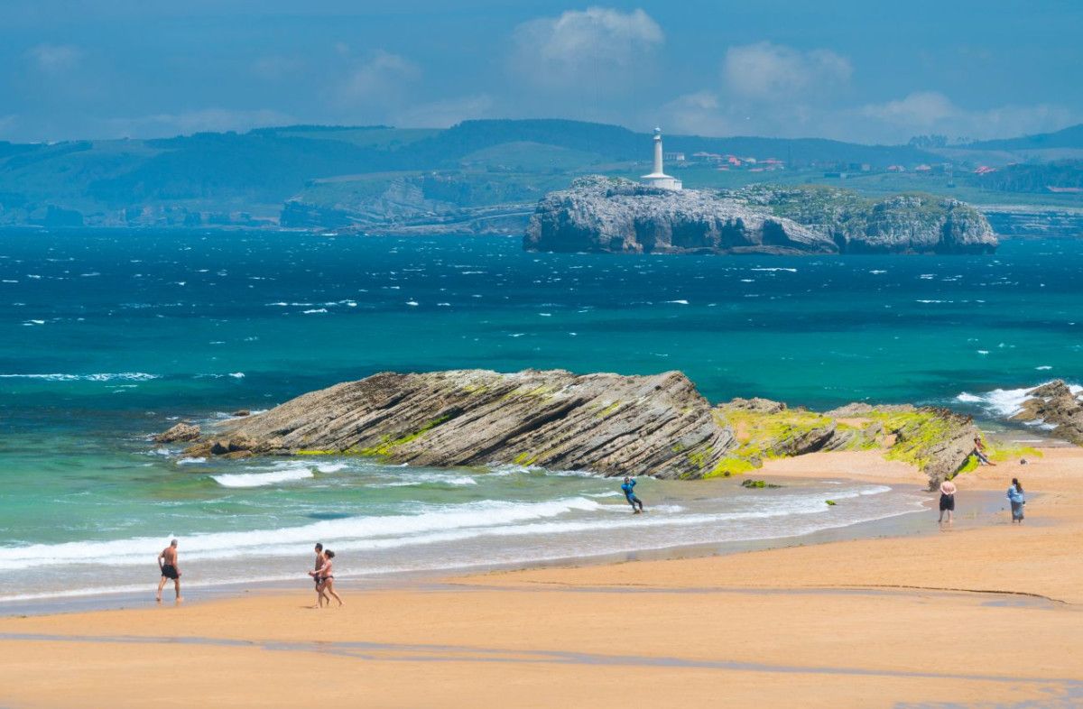 La reputación turística de Cantabria cae a 6,8 puntos en 2026, afectada por problemas de vivienda.