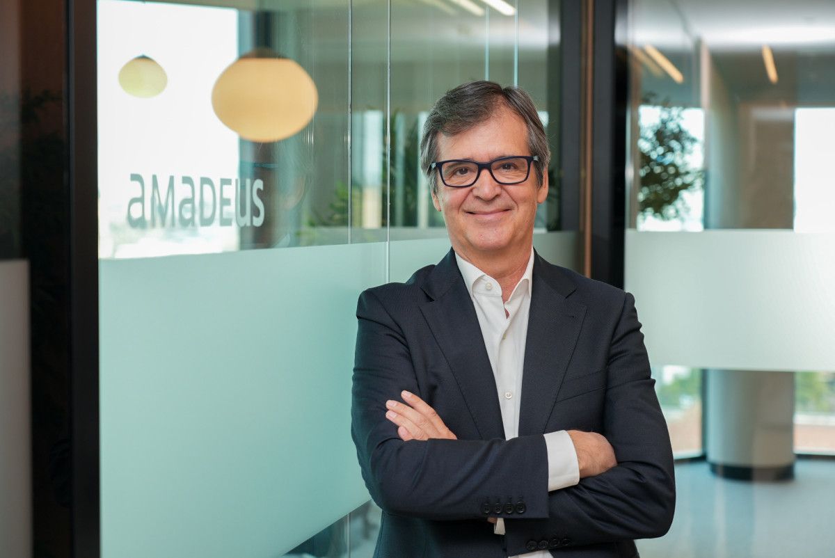 Amadeus Modera Expectativas de Crecimiento al 3,7% tras Crisis en Oriente Medio, Ingresos Crecen un 5,1% en 2026
