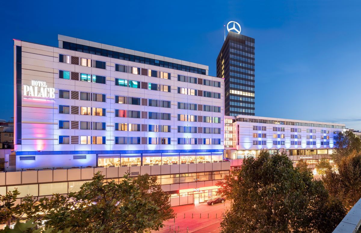 Hyatt Hotels incorporará el Hotel Palace Berlín a su marca Regency en 2027 tras renovaciones.
