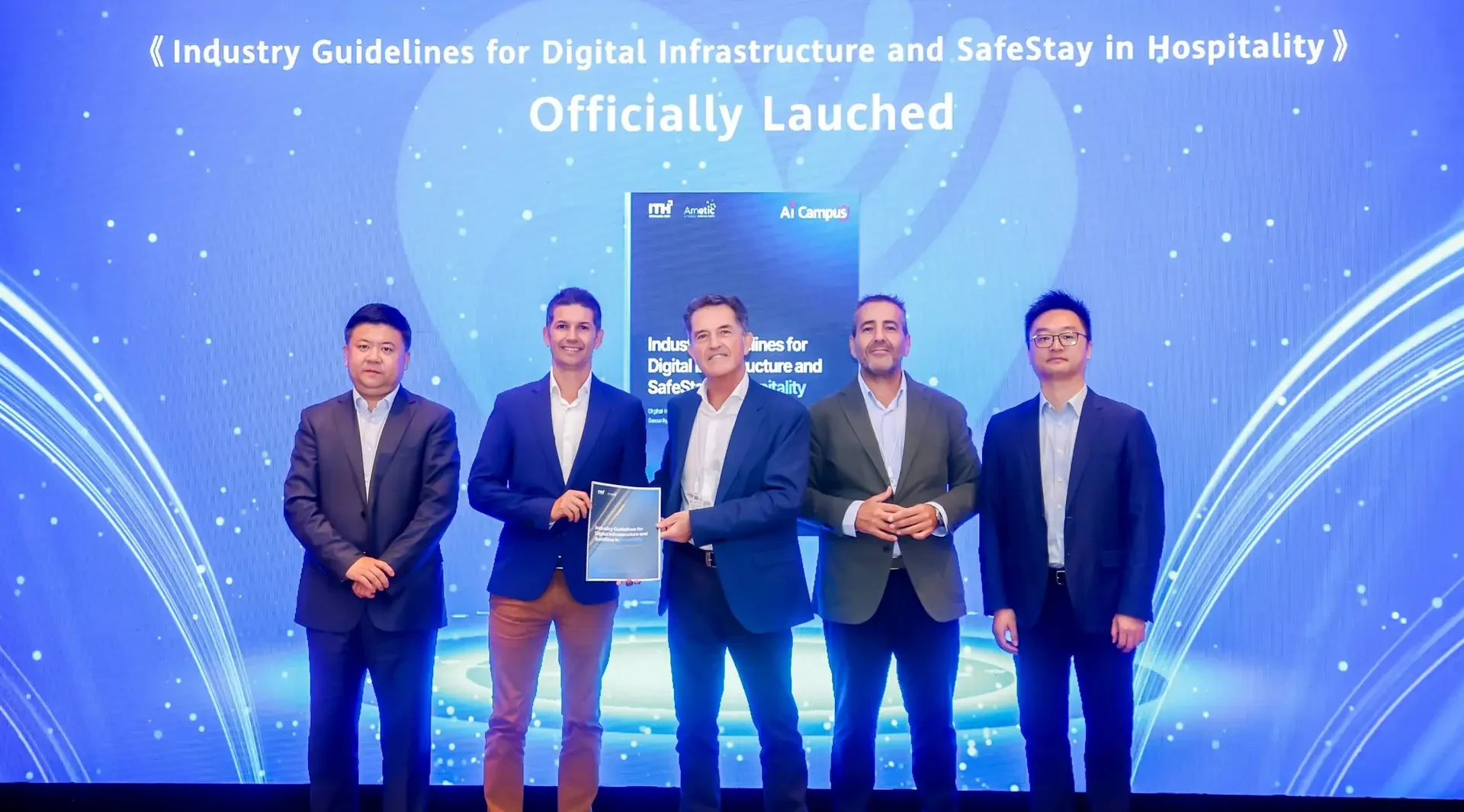 ITH y AMETIC presentan directrices para infraestructura digital y SafeStay en la hostelería durante evento en Shanghái