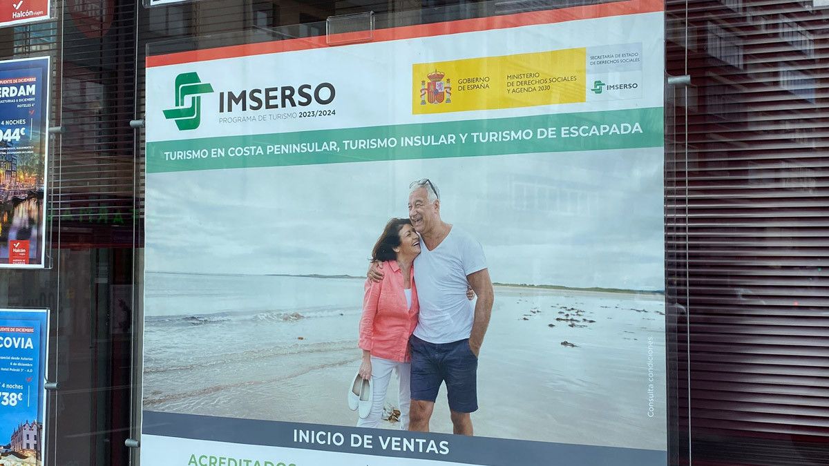 Pedro Fiol de AVIBA desmiente que reservar viajes del Imserso online sea más barato que en agencias.