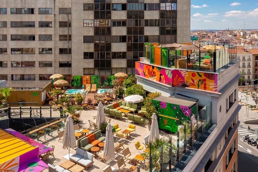 Las reservas en Generator Madrid aumentaron un 40% por la gira de BTS, destacando el impacto del turismo musical.
