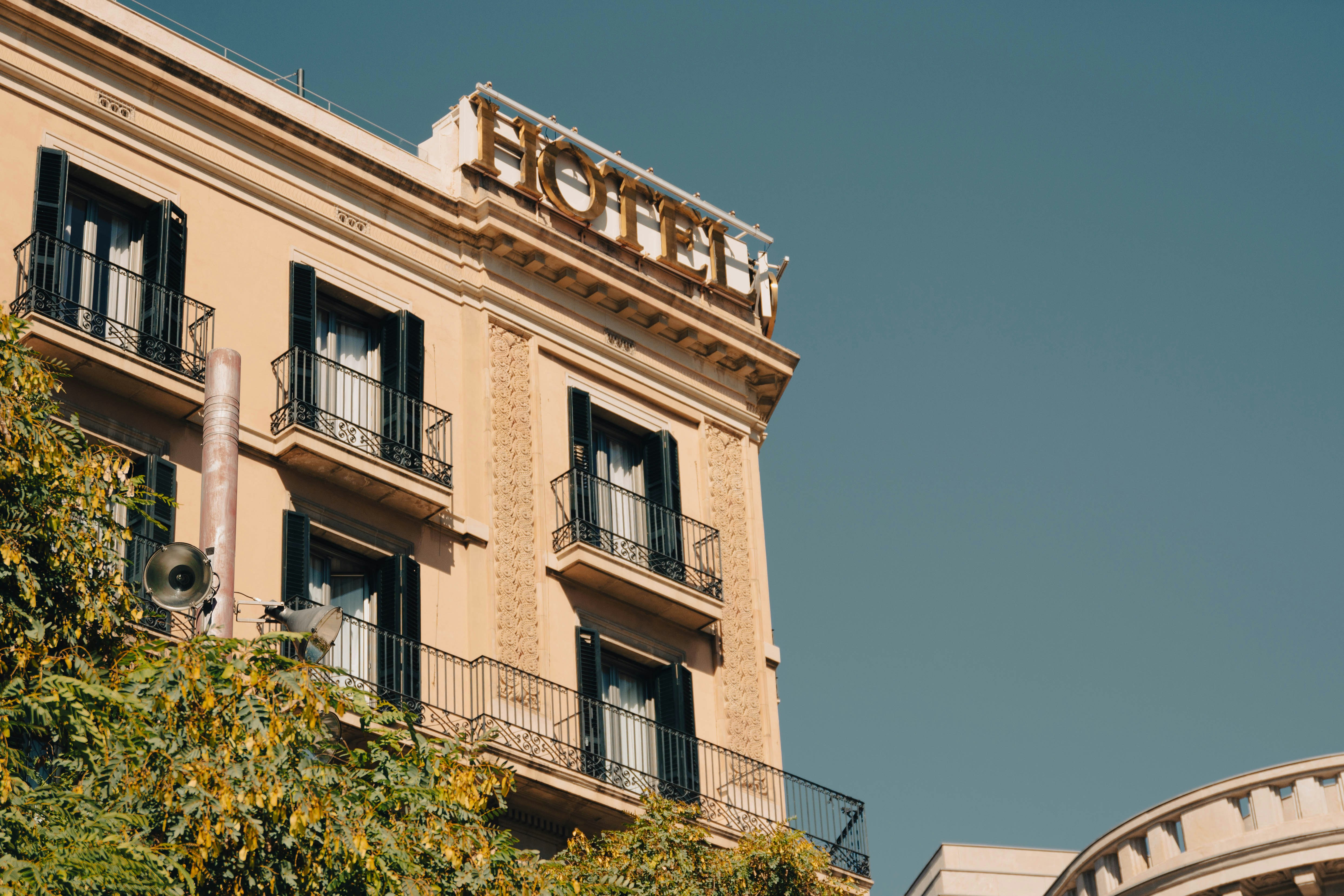 Cuánto cuesta un PMS hotelero en España