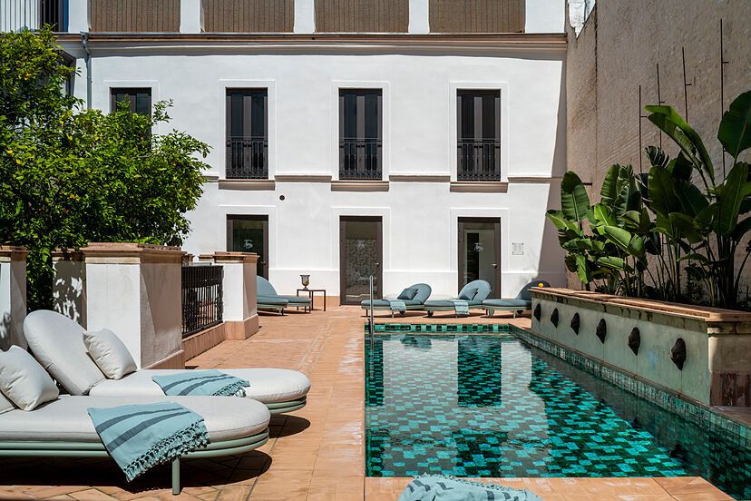 Hotel Boutique Casa del Limonero en Sevilla lidera ranking 2026 de hoteles españoles con mejor valoración en Booking.com